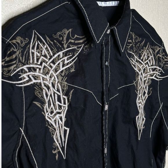 Y2K Roar Strength Refined Button Down Shirt Large - Picture 3 of 6